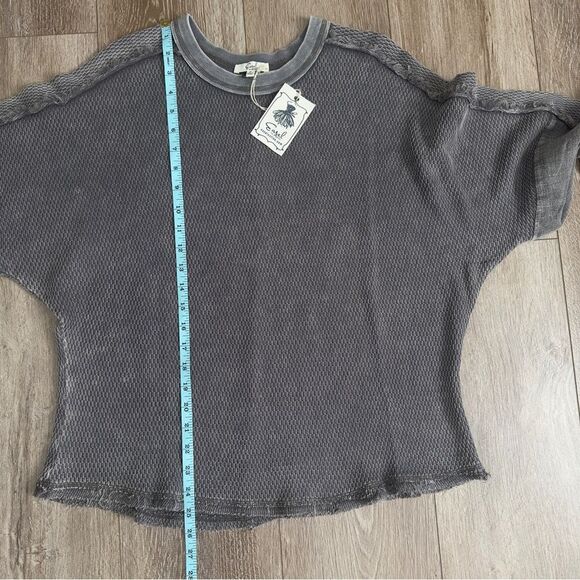 NWT Easel Mineral Washed Relaxed Knit Top Size Medium - Picture 9 of 10